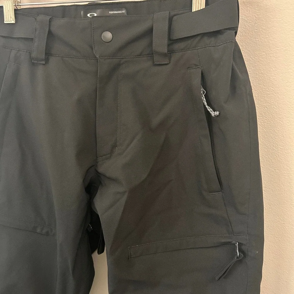 Oakley Axis Snow Pants Mens Small Black‎ Insulated Snowboard Ski Performance